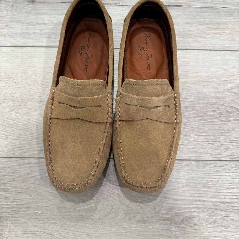 Suede Penny Driver Moccasin shoes. Massimo Matteo. Men's size 7 or Women's 9
